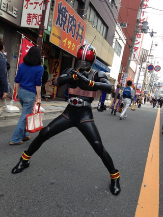 Illustration for article titled Cosplay Overruns the Streets of Osaka
